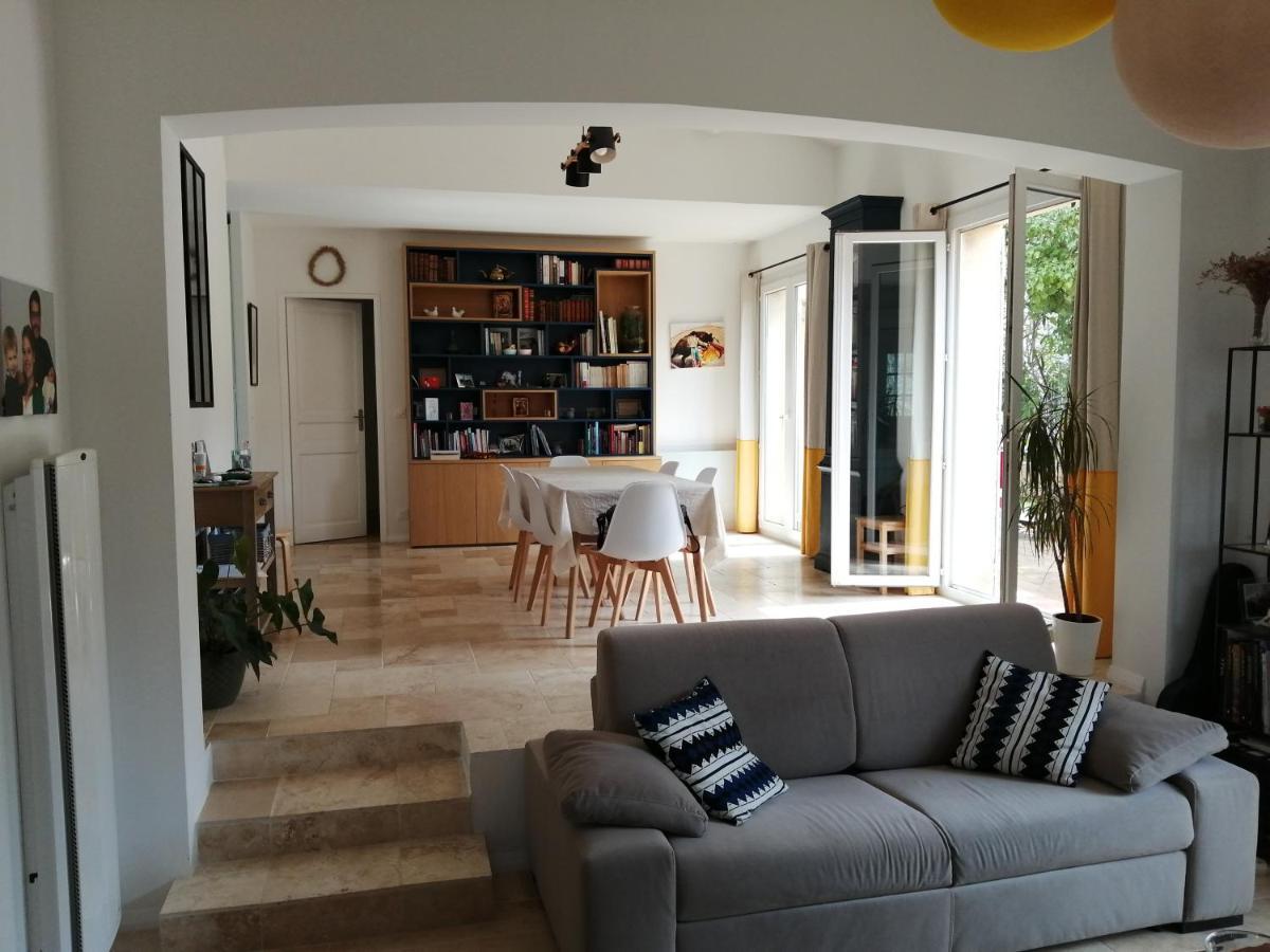 Maison Familiale - Proche Aix en Provence Ventabren Exterior foto
